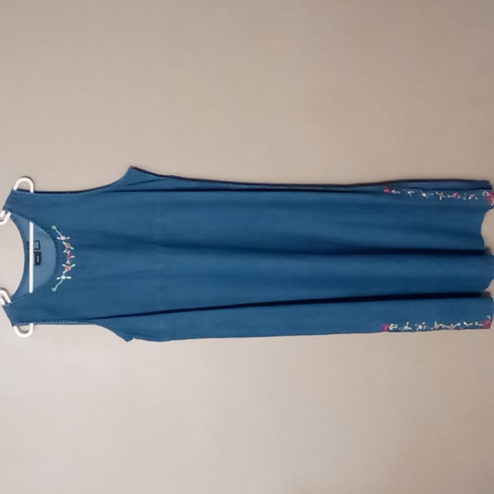 Erika Denim Maxi Dress w Side Slits and Embroidered Flowers XL